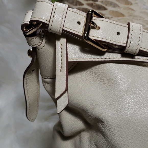 Designer Handbag - Picture 4 of 12